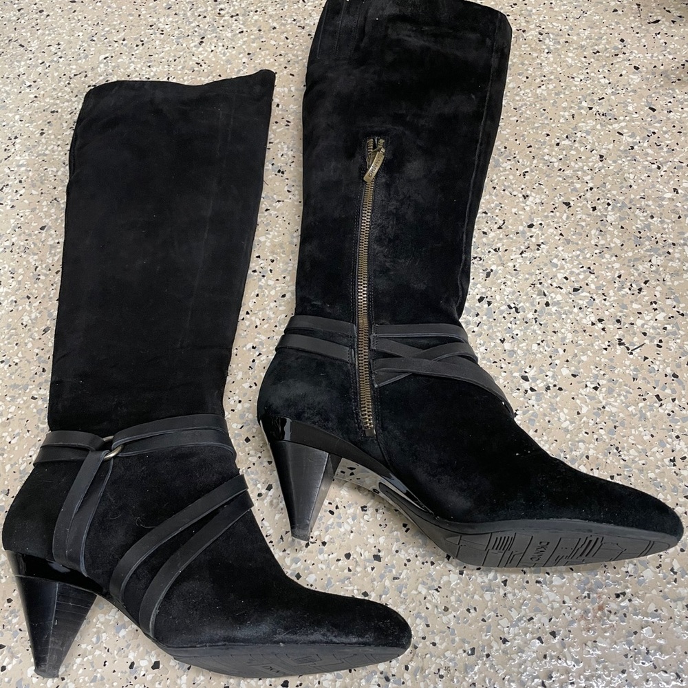 DKNYC Suede Boots